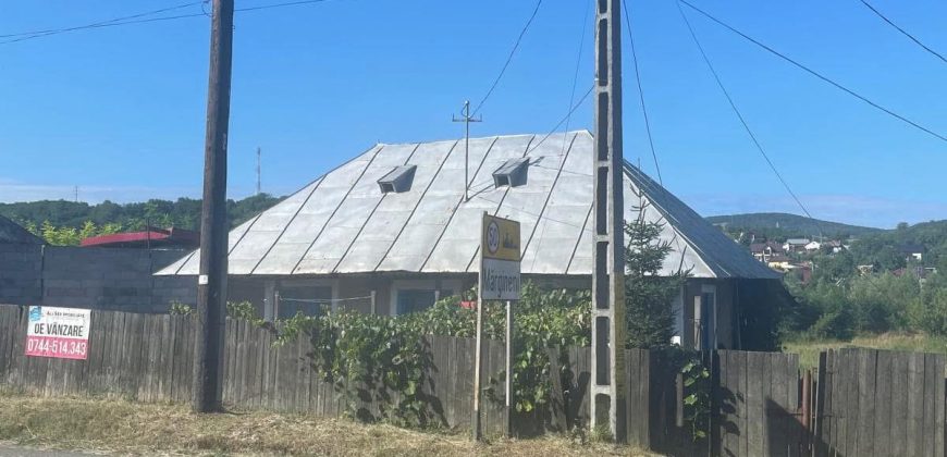 Casa batraneasca si teren 757 mp Margineni