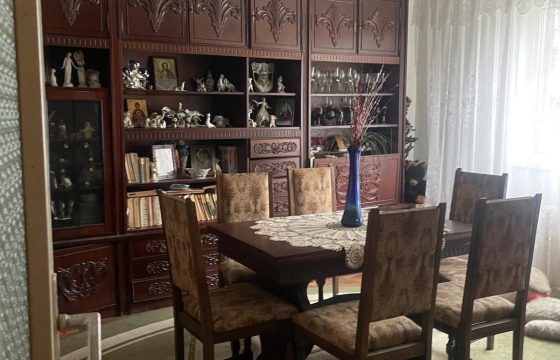 Apartament 2 decomandat,Piata Centrala,parter