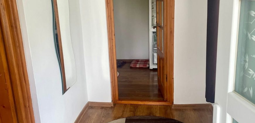 Casa parter,centru -Margineni,teren 1366 mp